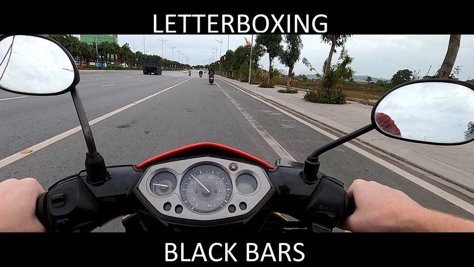 How to get black bars/letterbox davinci resolve